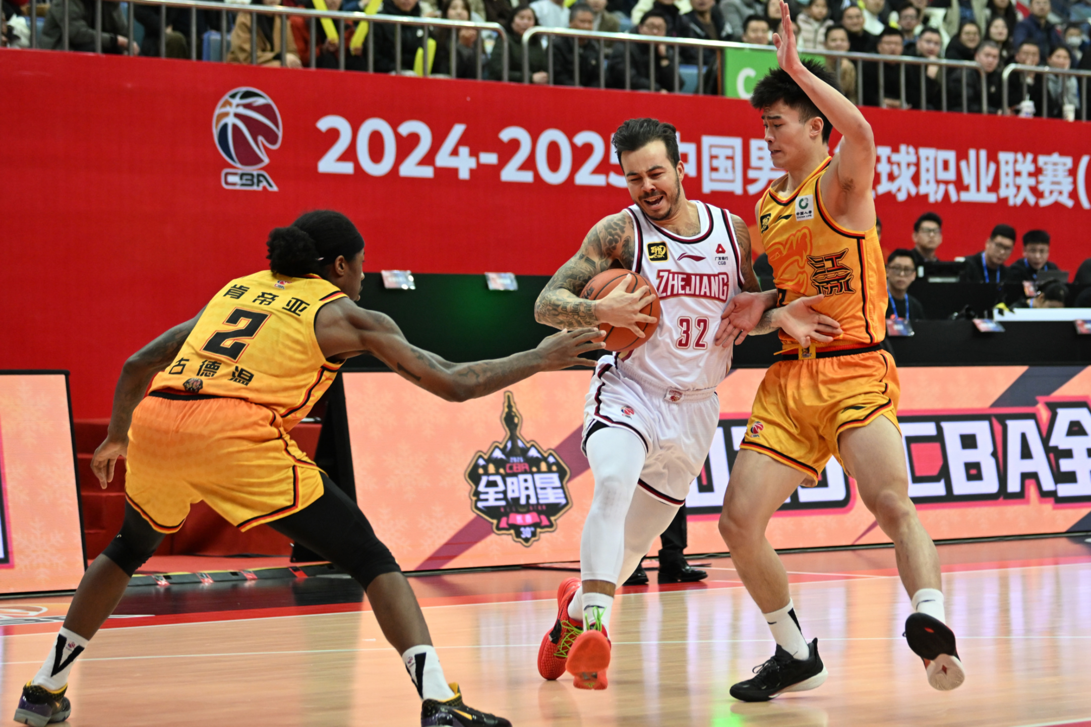 金年会官方网站-包含NBA总决赛清晨再迎强敌，亚特兰大篮板制胜，主帅态度——质疑声仍在，球探报告显示潜力的词条