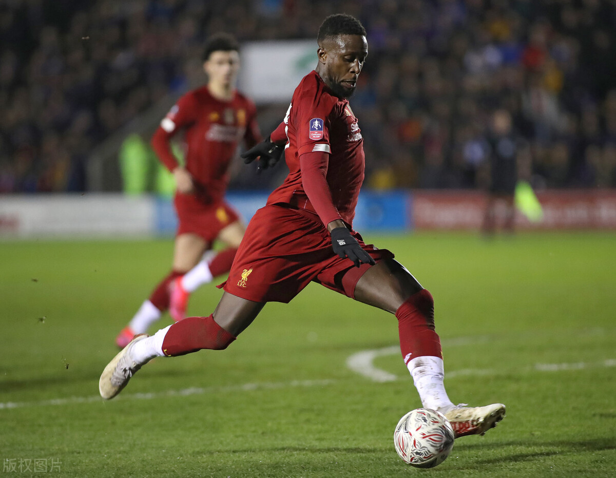 包含北京首钢发布备战花絮；转会期门线救险；法甲任务艰巨；更衣室氛围转暖的词条